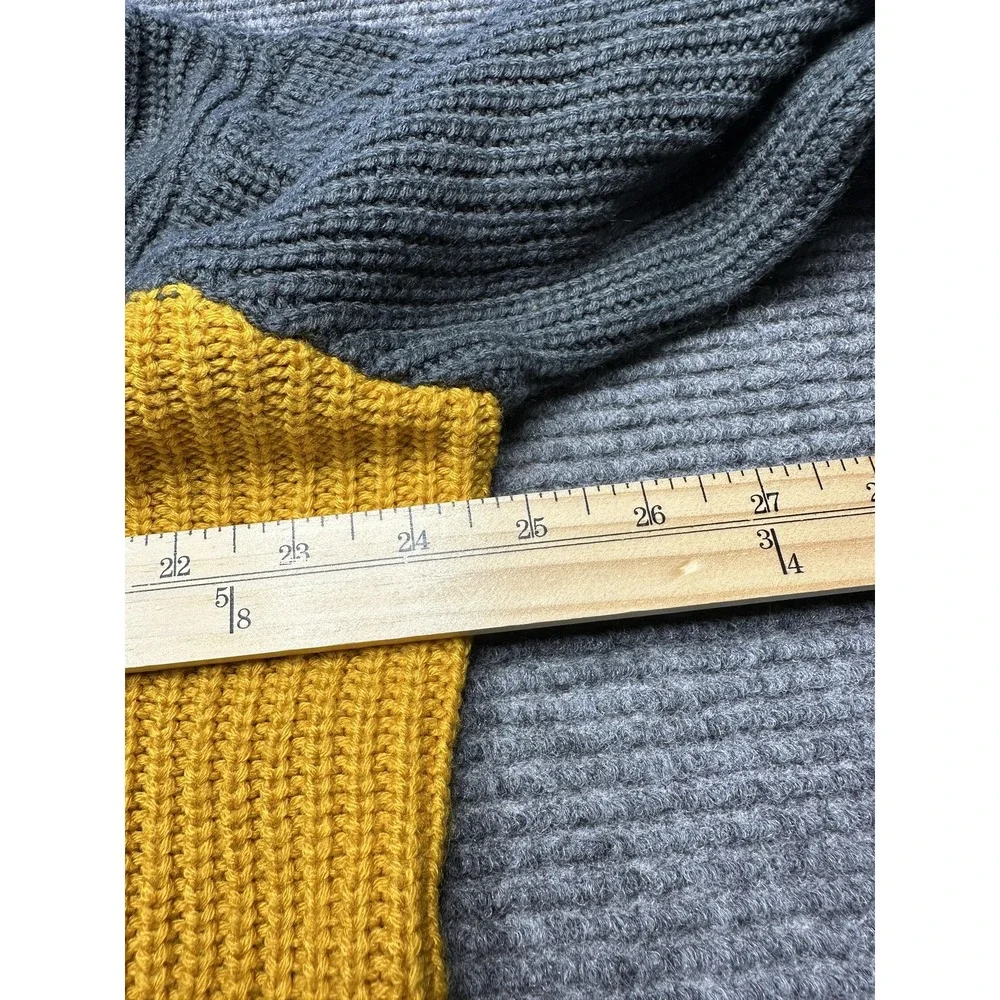 Harry Potter‎ Sweater Hoodie Size 1 Gray Yellow Hufflepuff Knit Pullover
